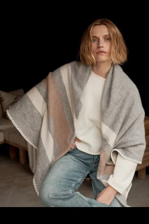 REPEAT cashmere Vierkante cashmeresjaal met strepen en dekensteekzoom