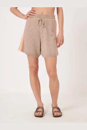 REPEAT cashmere Cashmere short met gebreide regenboog details