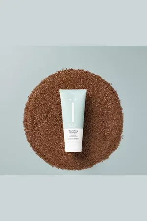 Na&iuml;f Hair Nourishing Shampoo 200ml