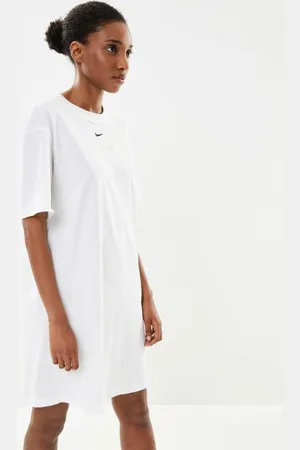Nike W Nsw Essntl Ss Dress Tshrt by