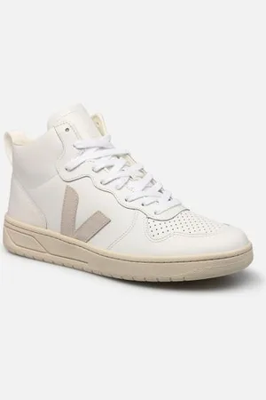 Veja V-15 Leather M by