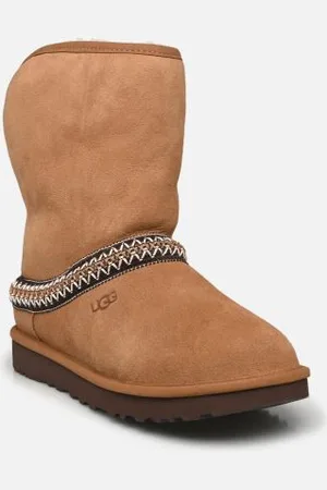 UGG W CLASSIC SHORT CRESCENT by