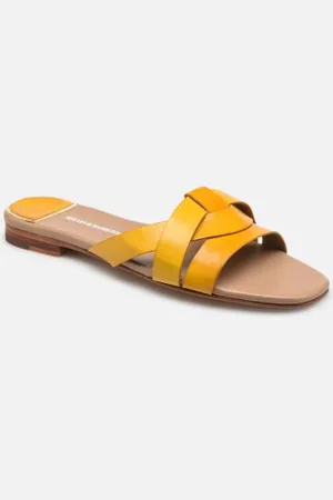 Melvin & Hamilton Elodie 40 by