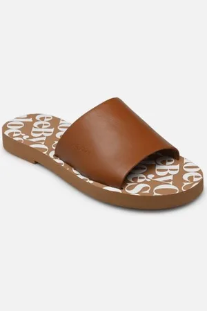 Chloé Essie Slide by