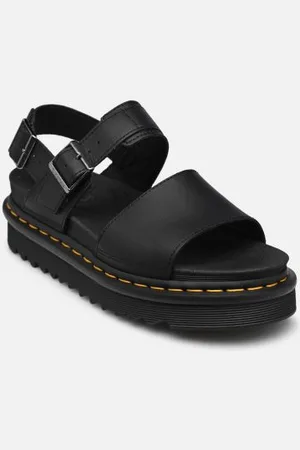 Dr. Martens Voss Black Hydro by
