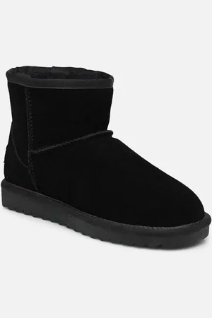 Colors of California Winter Boot in suede by