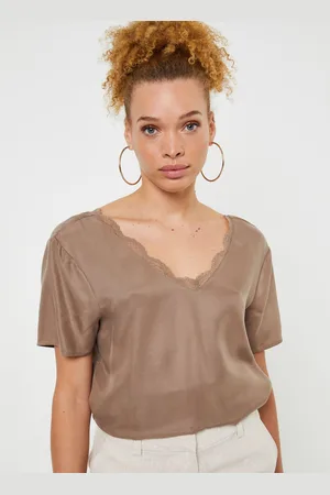VILA Vileslie S/S Lace Top by