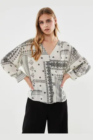 VILA VIANET V-NECK 3/4 TOP by