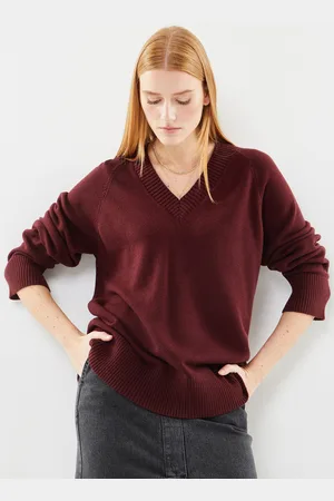 B YOUNG BYMANINA VNECK - by