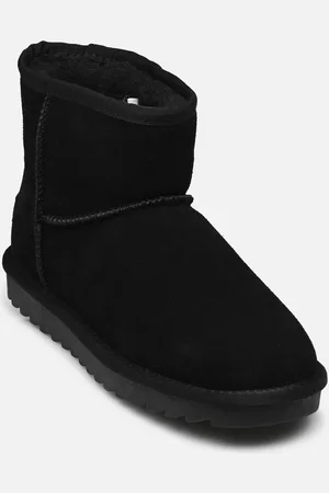 Colors of California Winter Boot in suede by