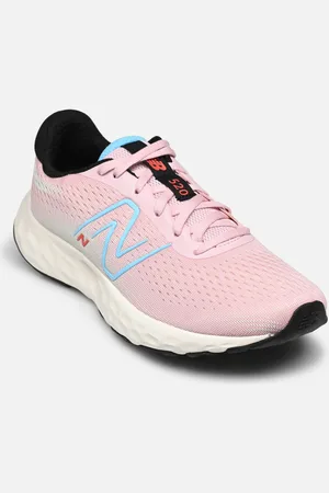 New Balance W520 by