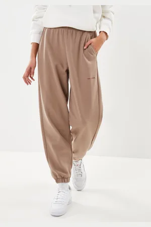 New Balance NB Athletics Linear Sweatpant by