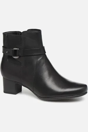 Clarks Un Damson Mid by