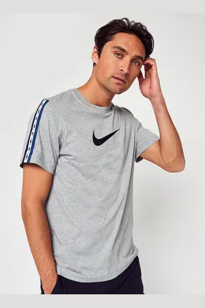 Nike M Sportswear Repeat Short SleeveT-Shirt by