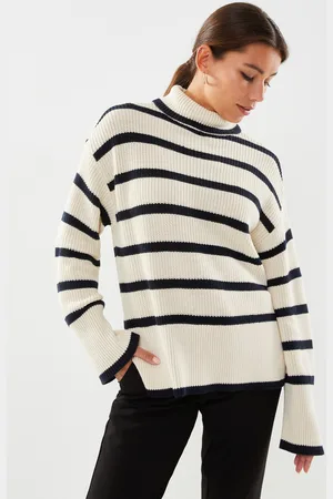 Pieces® PCJUNE LS ROLL NECK KNIT by