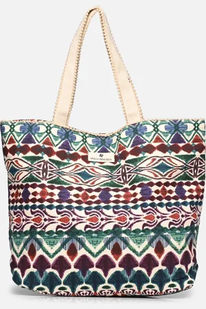 Molly Bracken ZA66BDE by