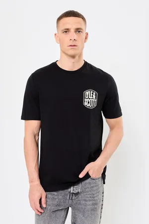 Lyle & Scott Embroidered Badge Graphic T-Shirt by