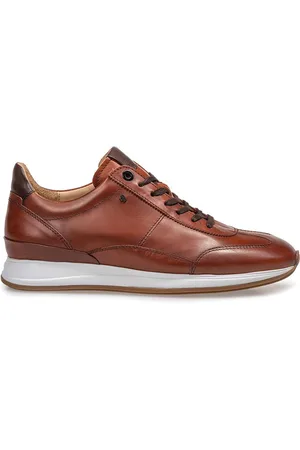 Floris van Bommel Stoere sneakers effen leer