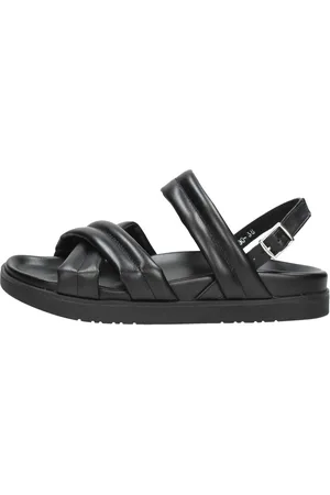 Red Rag Women Flat Sandal Padding