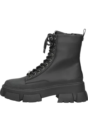 Steve Madden Forecast
