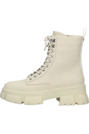 Steve Madden Forecast