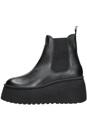 Steve Madden Pegasus