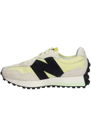 New Balance 327