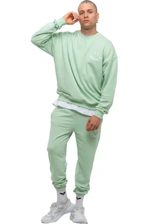 Tom Barron Heren Trainingspak Happy met oversized borduursel