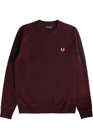 Fred Perry Ossenbloedrode trui met ronde hals en getipte mouwen