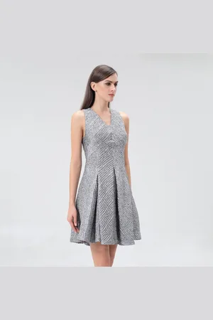 Smart & Joy Fit-and-Flare Silver Jacquard-jurk