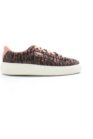 PUMA Basket Platform VR Dames /Zwart Trainers