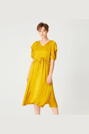 Smart & Joy V-neckline midi-jurk met trekkoordriem