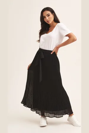 Gini London Zwarte geplooide midi-rok met riemdetail