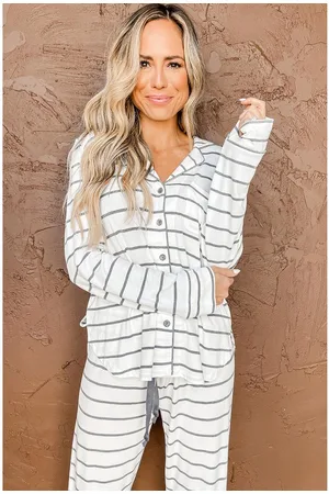 Azura Exchange Dames gestreepte print lange mouwen en broeken pyjama set in streep