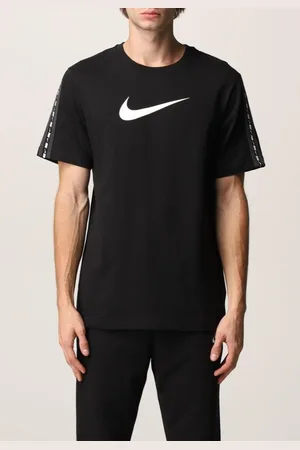 Nike Sportswear Repeat T-shirt Club in
