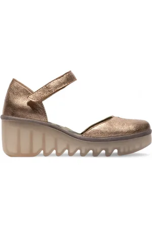 Fly London Dames Sahara Gold BISO305FLY Wedges Sandalen Espadrille Stap Hakken