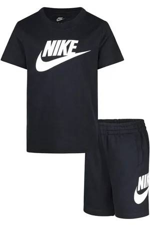 Nike Baby t-shirt en shortset Club