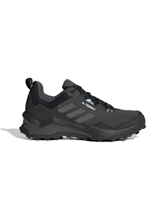 adidas Schoenen