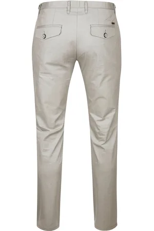 Suitable Chino Locke