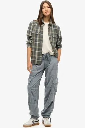 Superdry Vrouwen Lichtgewicht Beach Cargobroek Grootte: 30