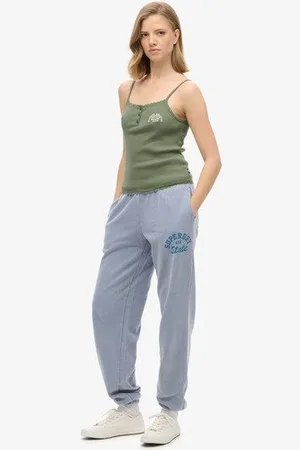 Superdry Vrouwen Athletic Essentials Joggingbroek met Verweerde Vintage Print Grootte: 40