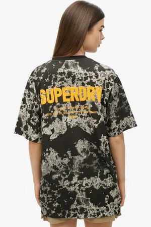 Superdry Vrouwen Oversized Utility Camo T-shirt Grootte: Xxl