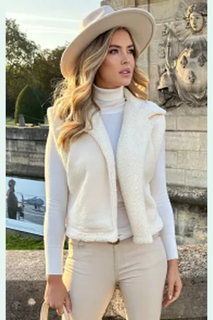 Fashion Musthaves Suedine Teddy Gilet