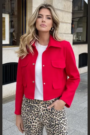 Fashion Musthaves Short Bomber Jacket