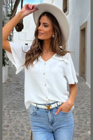 Fashion Musthaves Ruffle Lace Top