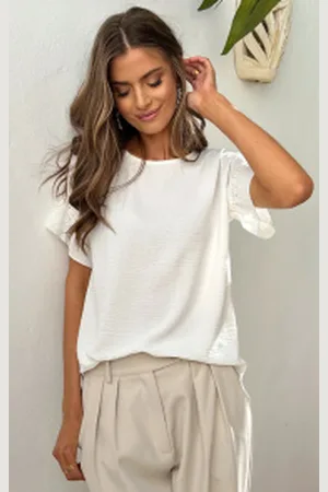 Fashion Musthaves Ultimate Lace Top