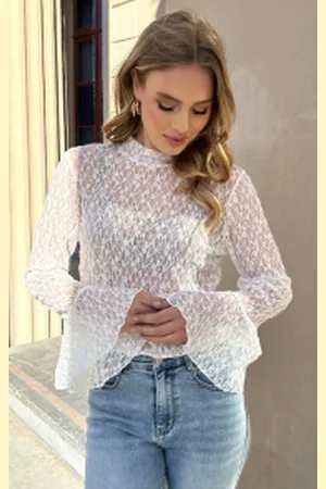 Fashion Musthaves Long Sleeve Lace Top