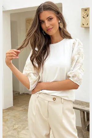 Fashion Musthaves Flower Puff Sleeve Top