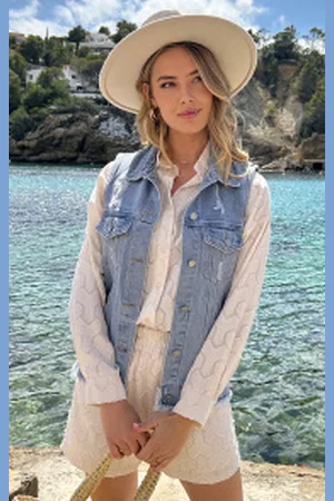 Fashion Musthaves Denim Gilet Damaged