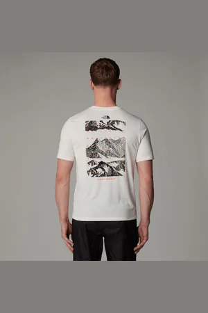 The North Face Foundation-t-shirt Met Bergprint Voor Heren male